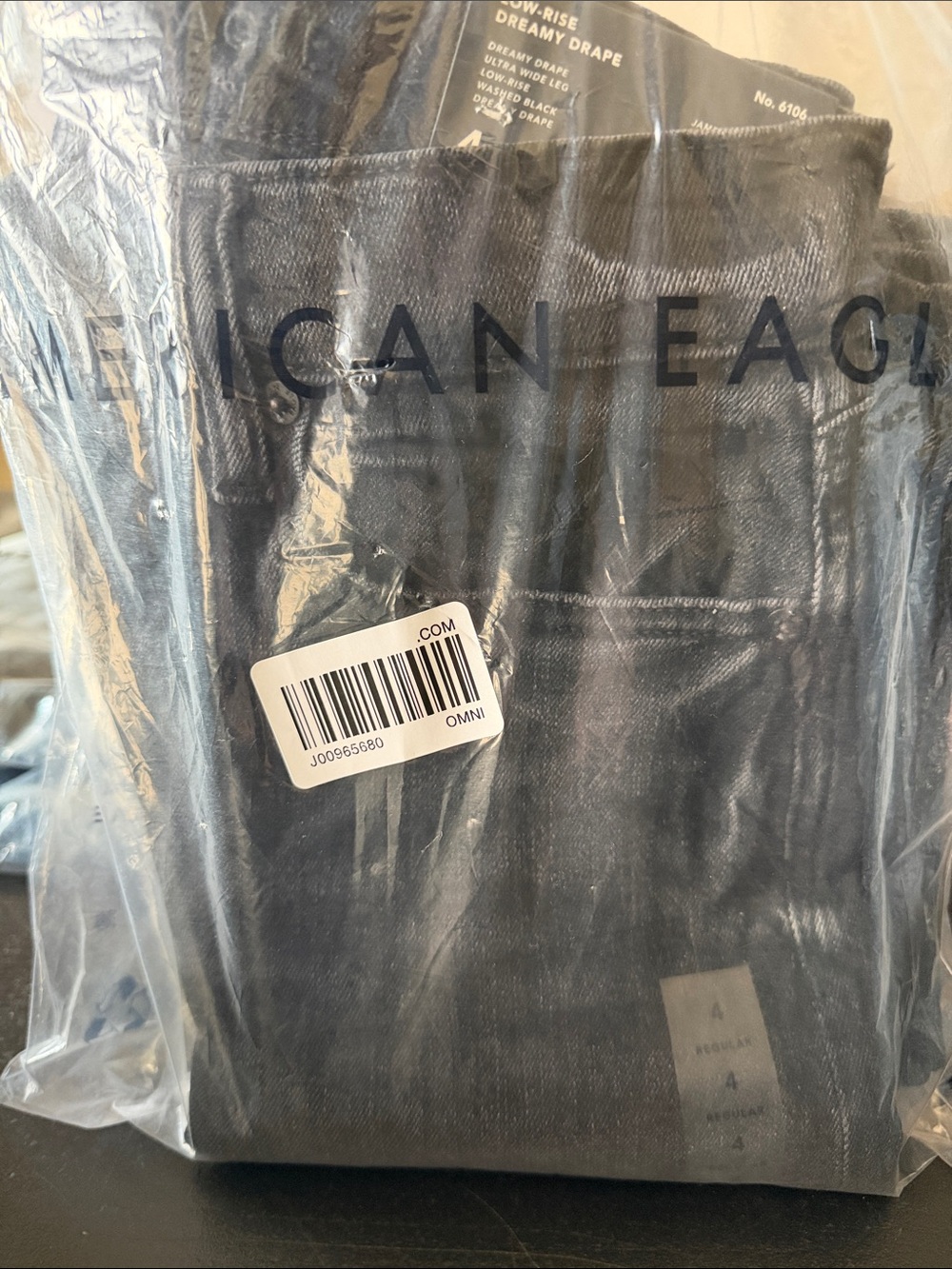 American Eagle Outfitters women’s dreamy drapey wide leg jeans in black 4R